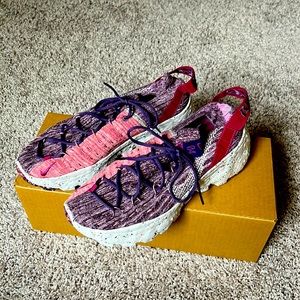 NIKE SPACE HIPPIE 04